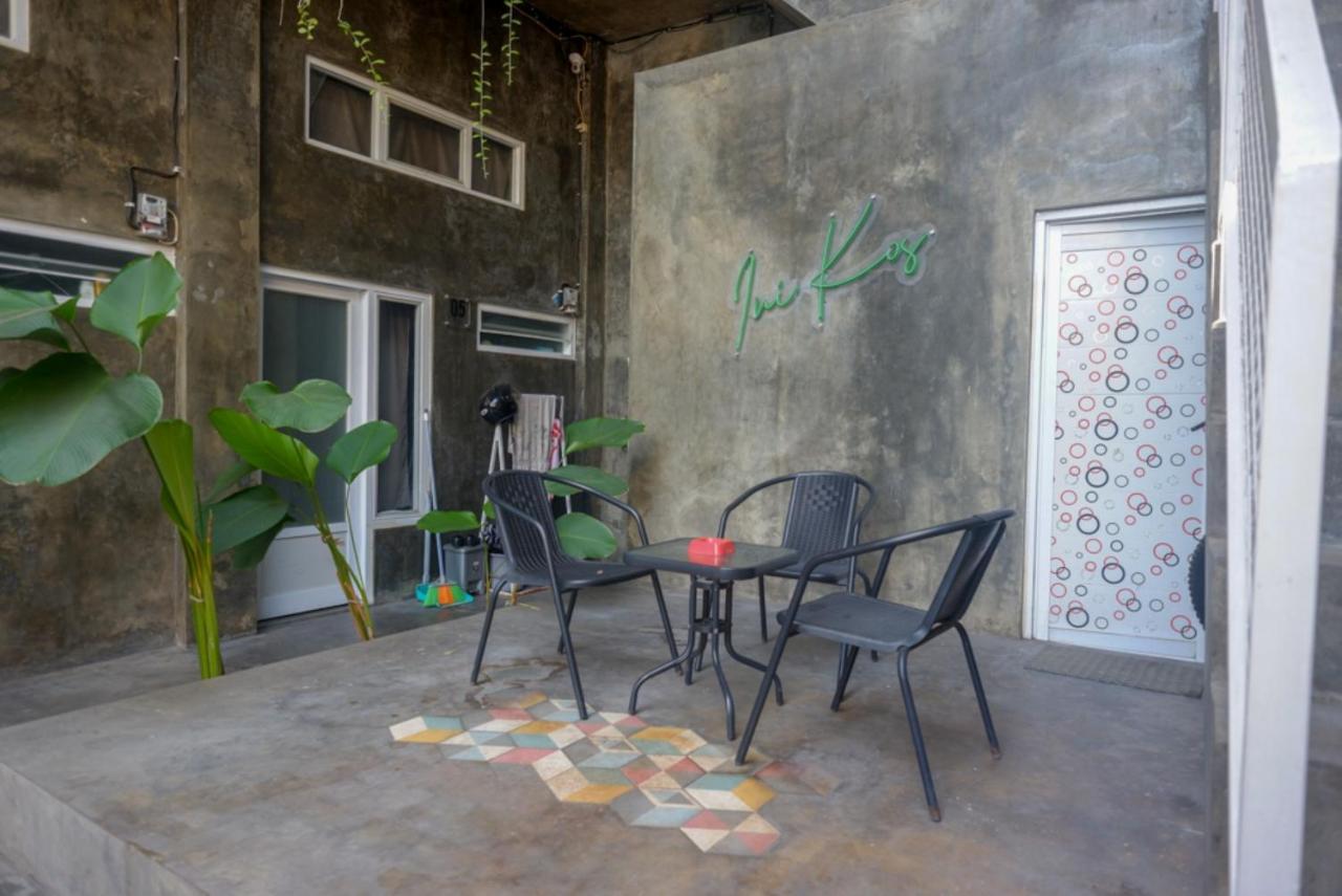 Reddoorz Near Jumbo Mall Sragen Bagian luar foto
