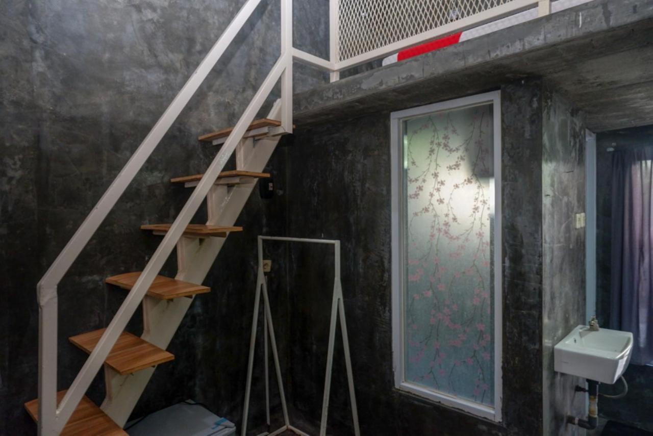 Reddoorz Near Jumbo Mall Sragen Bagian luar foto