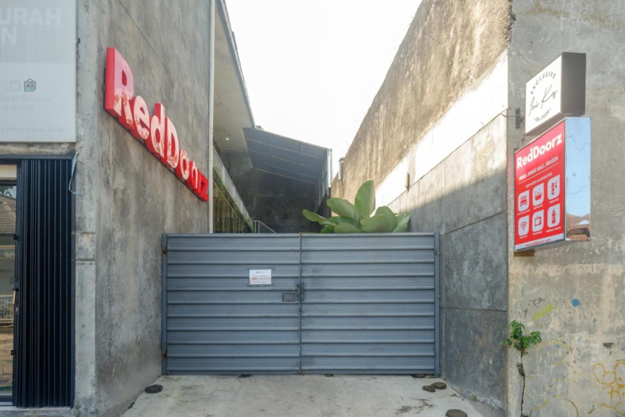 Reddoorz Near Jumbo Mall Sragen Bagian luar foto